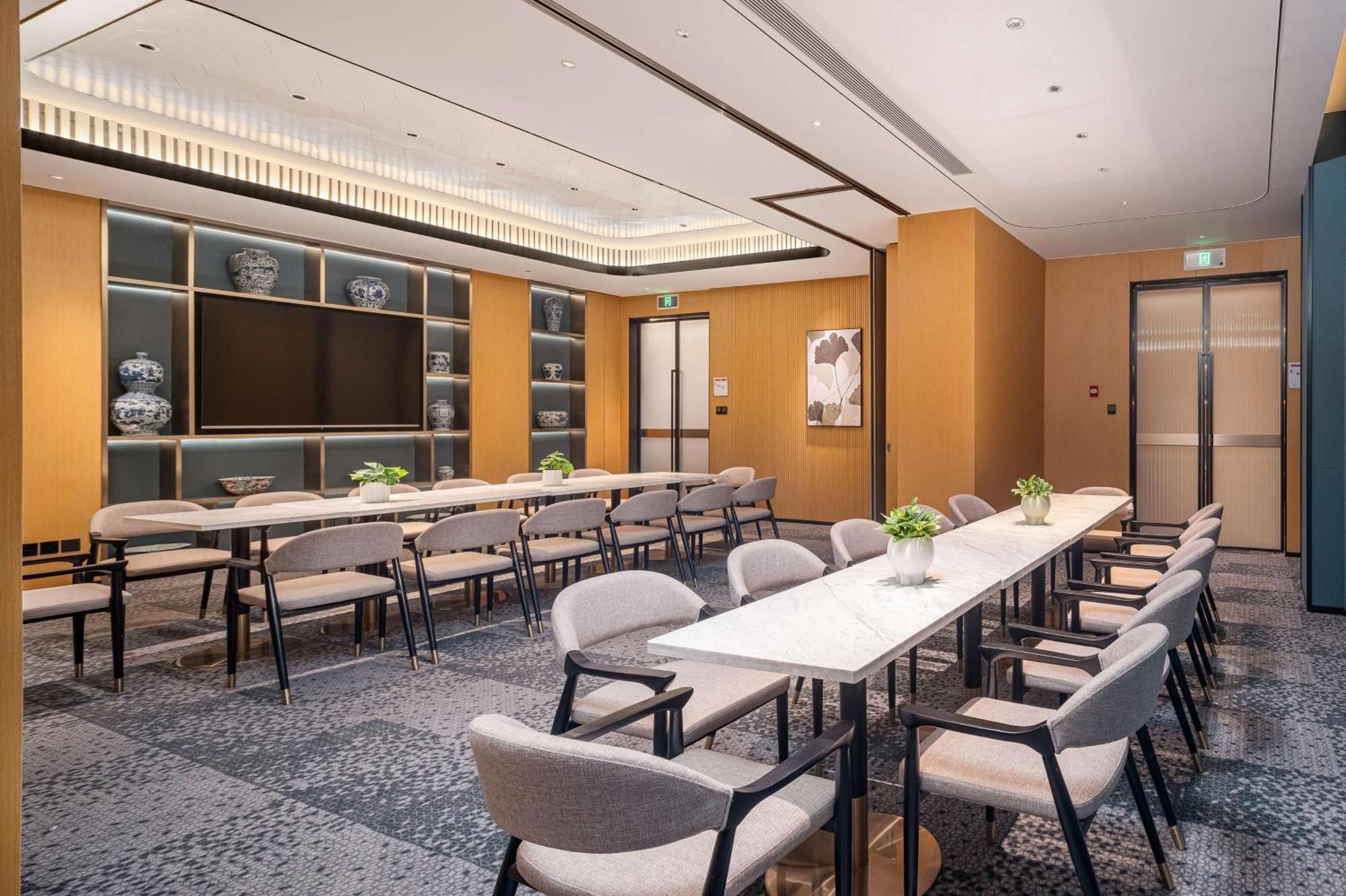 Hilton Garden Inn Beijing Temple Of Heaven East Gate Station Exteriör bild